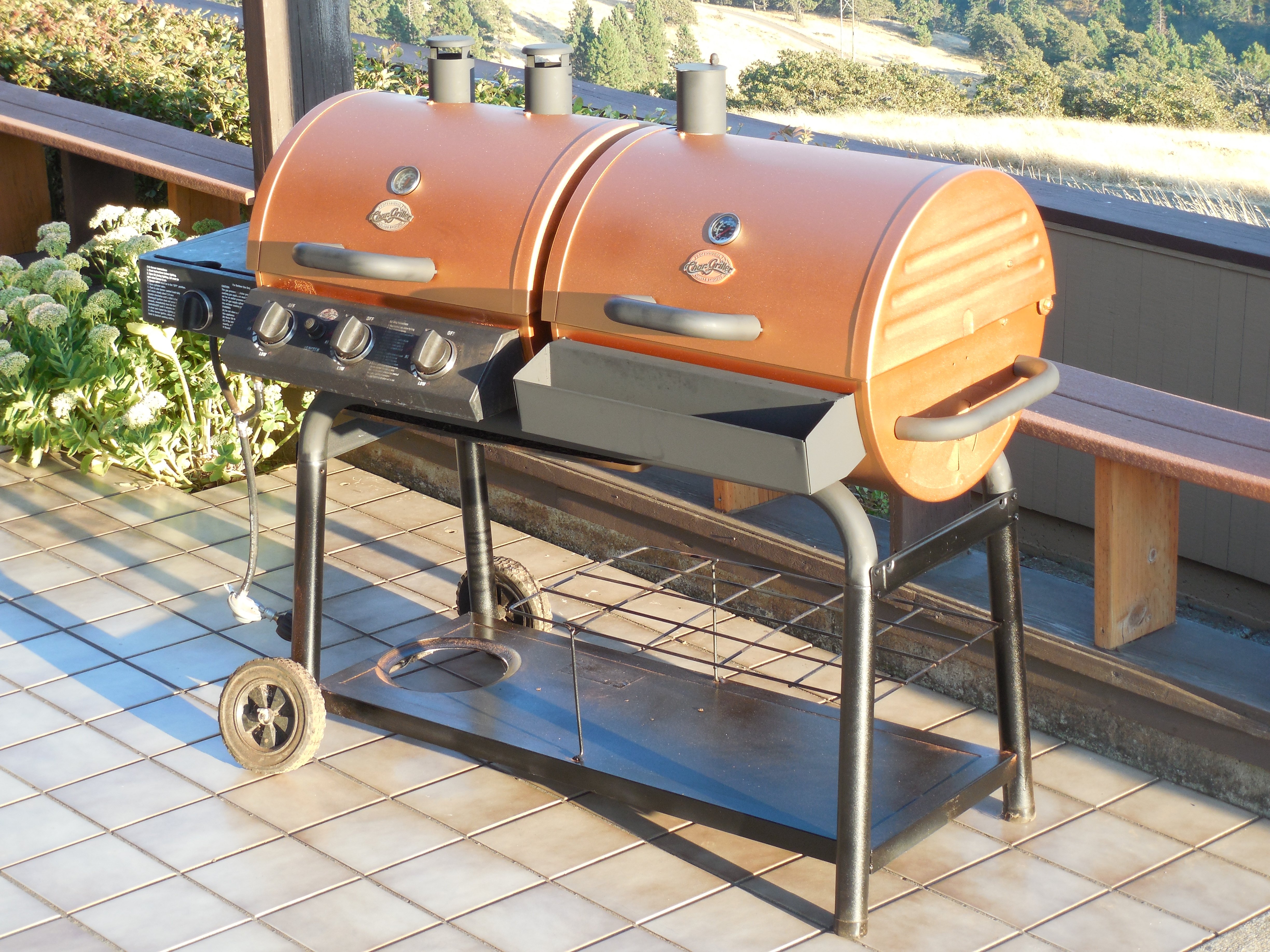 A barbeque repainted a fun color with high temp bbq paint